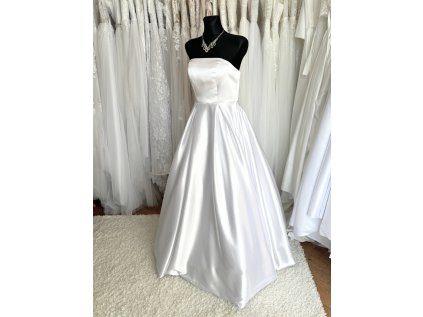 Bianca bílé saténové svatební šaty zboku