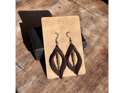 hnědé micro macramé naušnice Drops