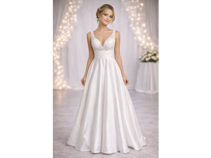 bílé saténové svatební šaty s širokými ramínky na modelce