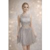 krátké šedivé společenské šaty dvoudílné Tina