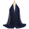 šifonový přehoz s perličkami tmavě modrý