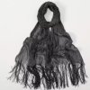 luxusní společenský šál s třásněmi černý