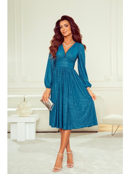 tyrkysové šaty s třpytkami pod kolena