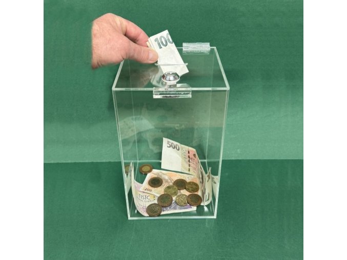 Plexi kasička, pokladnička o rozměru 150x150x250 mm a zámkem je vhodná pro Veřejné sbírky, charity, obce...