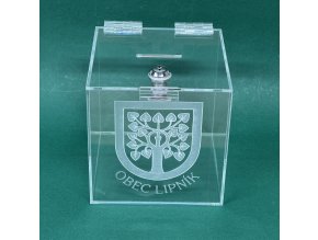 Plexi kasička, pokladnička s gravírem o rozměru 150x150x150mm + gravír a zámkem je vhodná pro Veřejné sbírky, charity, obce...