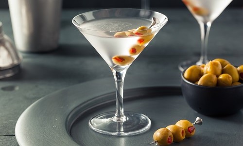 Martini Dry Cocktail, míchat, netřepat!