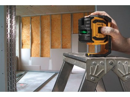 Čiarkový laser (Farba 30 m, Veľkosť ± 0,3 mm/m)