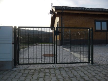 5607 dvojkridlova brana strong antracitova 1250 x 3600 mm