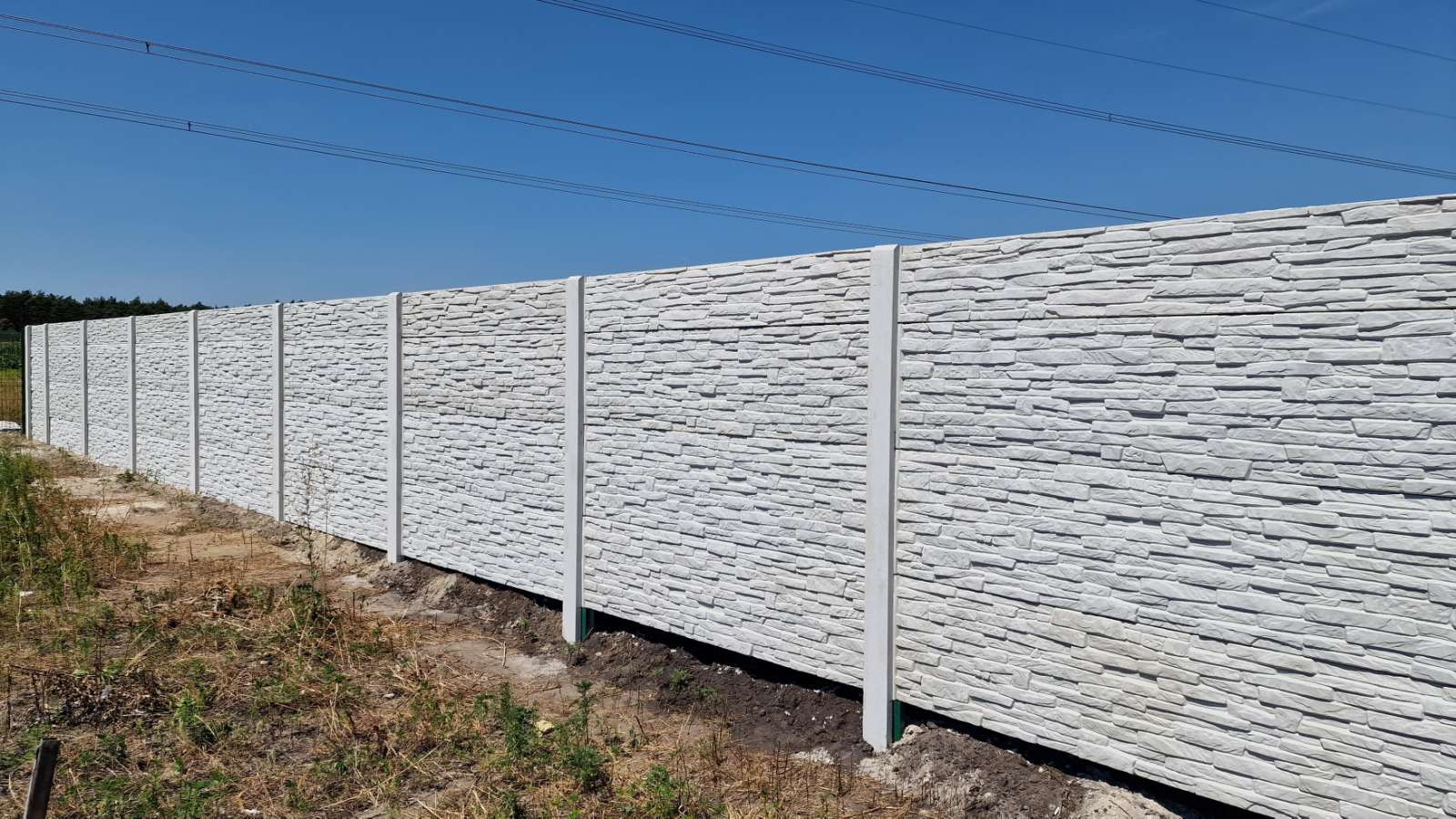 REMU s. r. o BETÓNOVÁ ZOSTAVA RÔZNE VZORY, ODLIEVANÁ - VÝŠKA 1.5 m, cena za bm