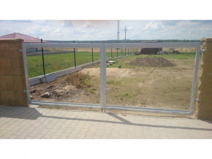 Dvoukřídlá brána s přípravou na výplň bez přípravy na pohon (Barva rámu zinek+hnědá, Velikost 4000x1800mm)