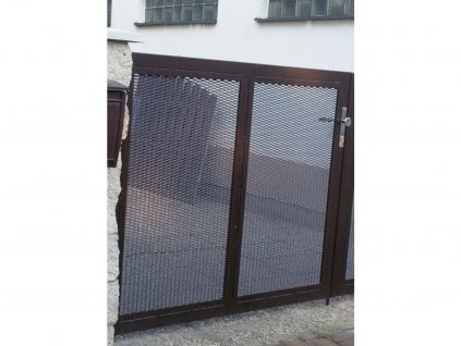 Jednokřídlá brána s výplní z tahokovu a bez přípravy na pohon (Barva rámu zinek+šedá antracit, Barva výplně zinek, Velikost 3000x1800mm)