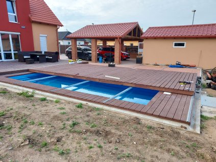 Pojezdové překrytí bazénu