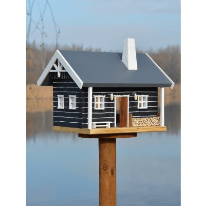 Ptačí krmítko roubenka