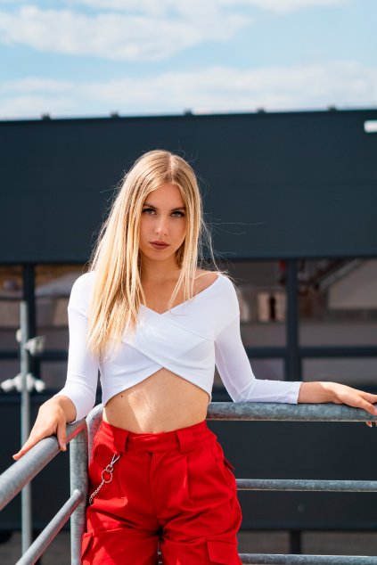 X4