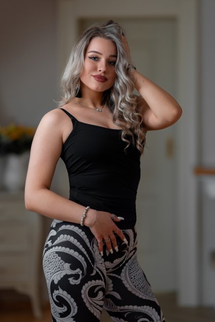 Dámske tielko úzke ramienka čierne4
