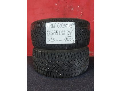 225/45 R18 92 V ZIMNÍ Goodyear Ultra Grip Performance