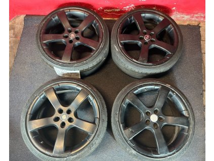 ALU disky 5x100 R19 8,5Jx19H2 ET 30 s letními pneu 235/35 R19