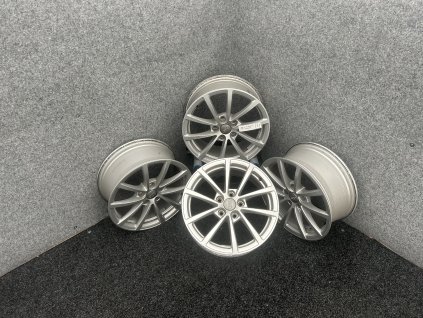 Alu kola Audi