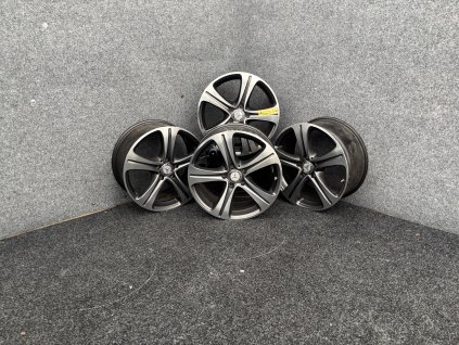 Alu kola Mercedes-Benz