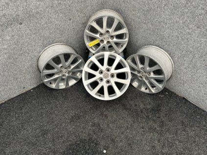 Alu kola Mazda