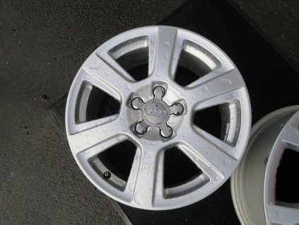 7x17 ET33 5x112x použitá originál Disky > Alu AUDI