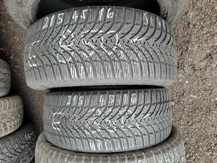 215/45 R16 90V zimní použité pneu KUMHO WINTERCRAFT