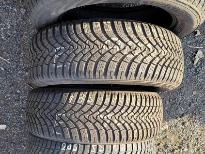 185/60 R15 88T zimní použité pneu FALKEN EUROWINTER HS01