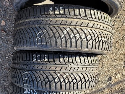 225/40 R19 93V zimní použité pneu KUMHO WINTERCRAFT WP72