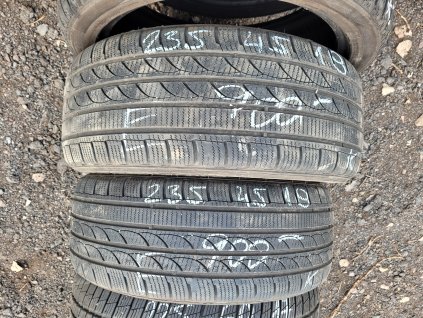 235/45 R18 98V zimní použité pneu TRACMAX ICE - PLUS S210