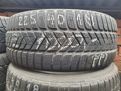 225/40 R18 92V zimní použitá pneu PIRELLI WINTER BSOTTO ZERO 3