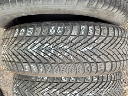 205/65 R15 94T zimní použité pneu PIRELLI WINTER CINTURATO