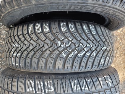 185/60 R15 84T zimní použité pneu FALKEN EUROWINTER HS01