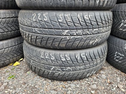 225/55 R19 103V zimní použité pneu NOKIAN WR SUV 3