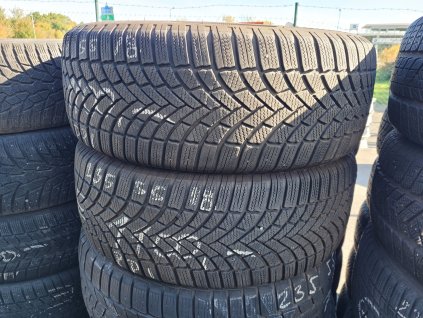 235/55 R18 104H zimní použité pneu BRIDGESTONE BLIZZAK LM005