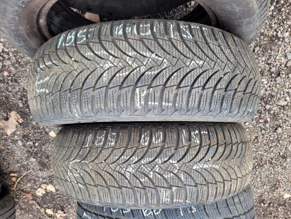 185/60 R15 84T zimní použité pneu NEXEN WINGUARD SNOW WH2