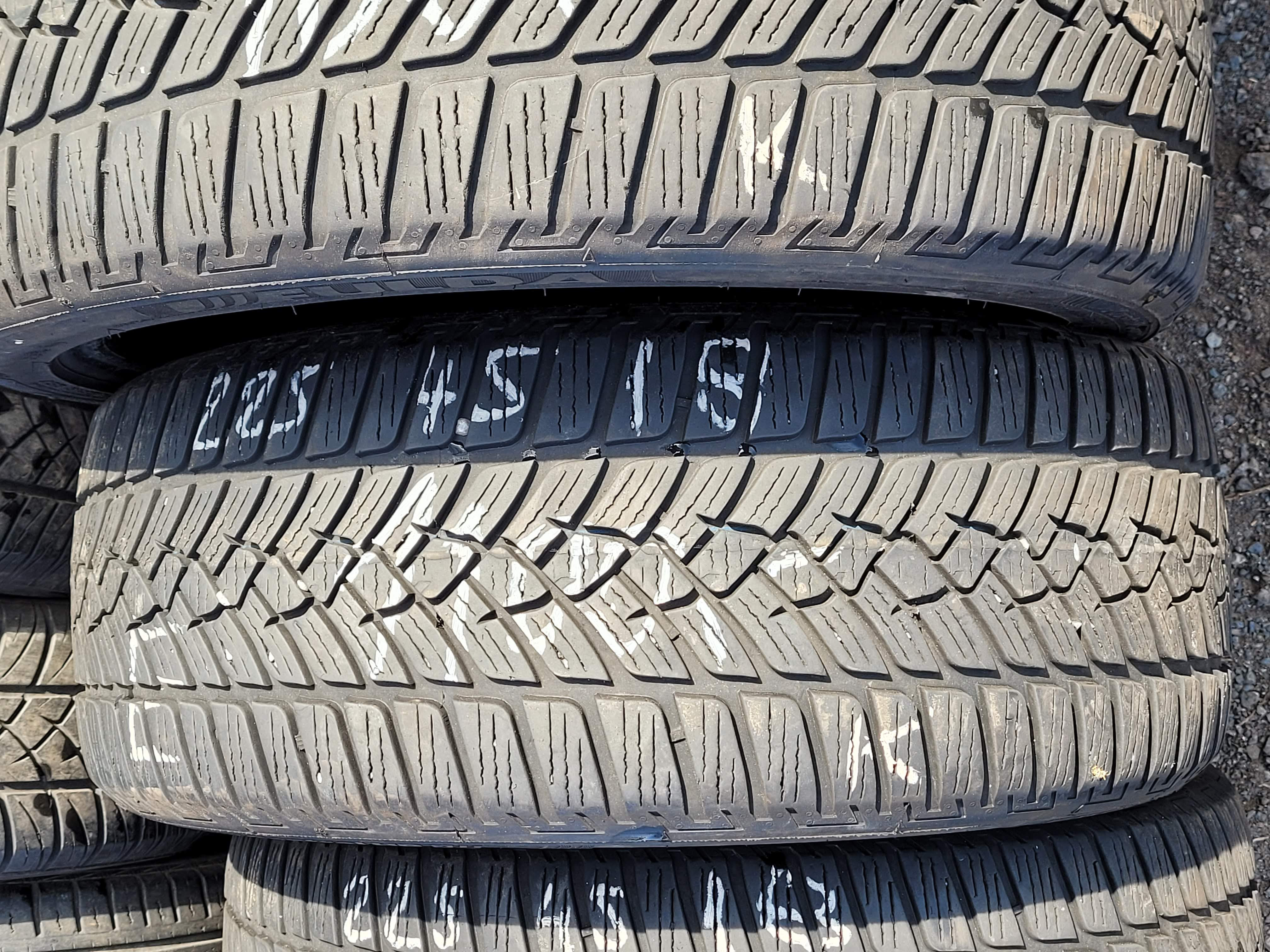225/45 R18 95V zimní použité pneu FULDA KRISTALL CONTROL HP