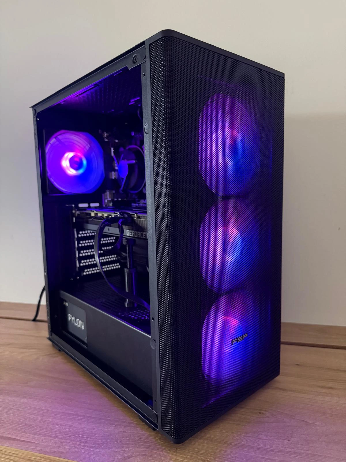 Herní PC POČÍTÁRNA Gamebox: počítače, které jsme postavili u nás