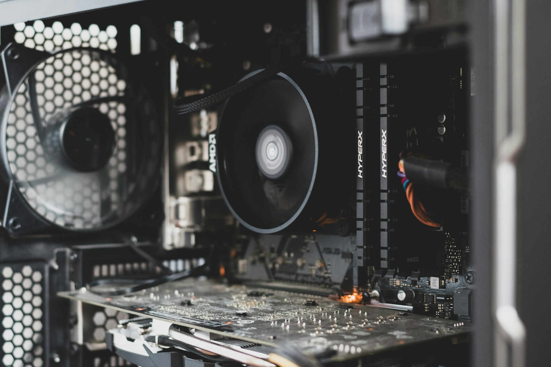 Přehřívá se vám notebook nebo PC?