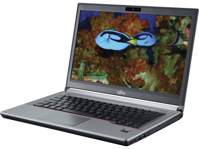 Fujitsu LifeBook E734 1