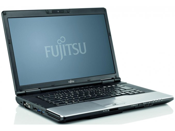 Fujitsu LifeBook E752 2