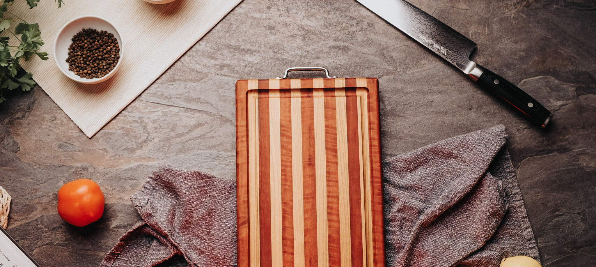 Elegantní edge-grainové prkénko Monako