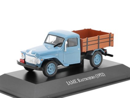 IAME Rastrojero 1952 143 časopis s modelem (1)