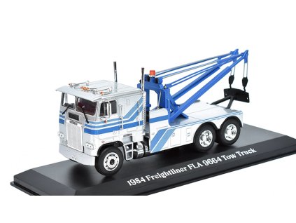 379993 freightliner fla 9664 odtahovka 1984 1 43 greenlight