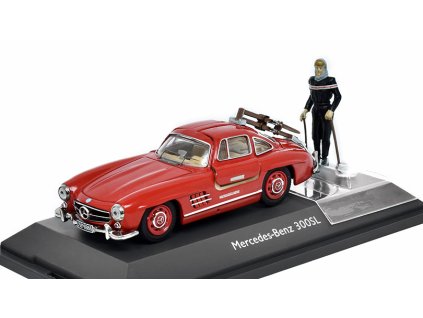 384187 mercedes benz 300sl gullwing w198 s lyzemi a figurkou 1 43 schuco