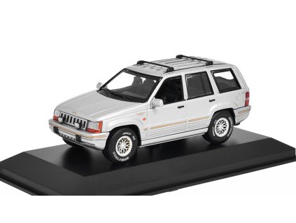 390331 jeep grand cherokee 1995 1 43 maxichamps