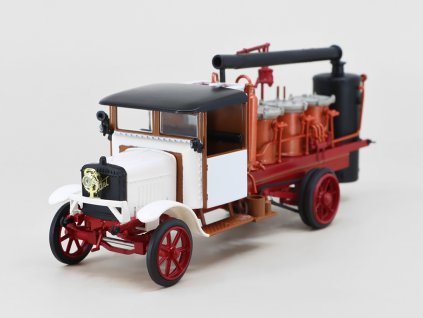 Berliet CBA 9 CISTERNOVÝ VŮZ 1925 143 Hachette časopis s modelem (1)