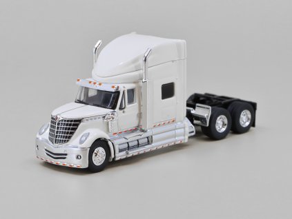 International Lonestar bílá 187 Brekina (2)