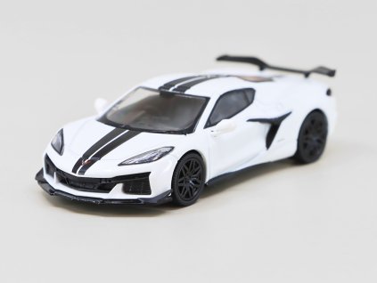Chevrolet Corvette Z06 2023 RHD 164 MiniGT (2)