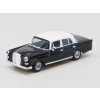 Mercedes Benz 200 Fintail 187 Herpa (2)