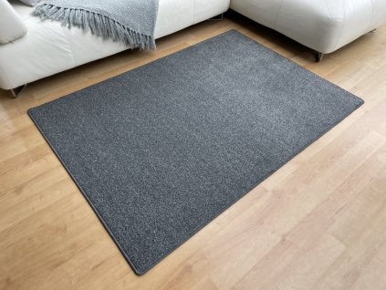 Kusový koberec Matera antraciet (Varianta 1 m2 bez obšití)